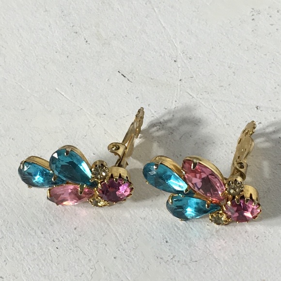 Vintage Rhinestone Gold Tone Earrings - Picture 3 of 8